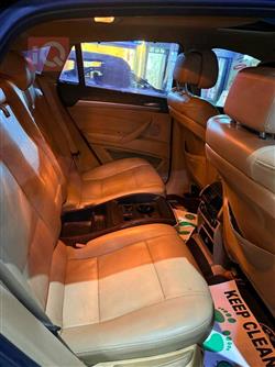 بی ئێم دەبڵیو X6